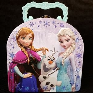 Disney FROZEN Elsa, Olaf & Anna IMPERIAL TOY, LLC. Metal Tin Storage Box